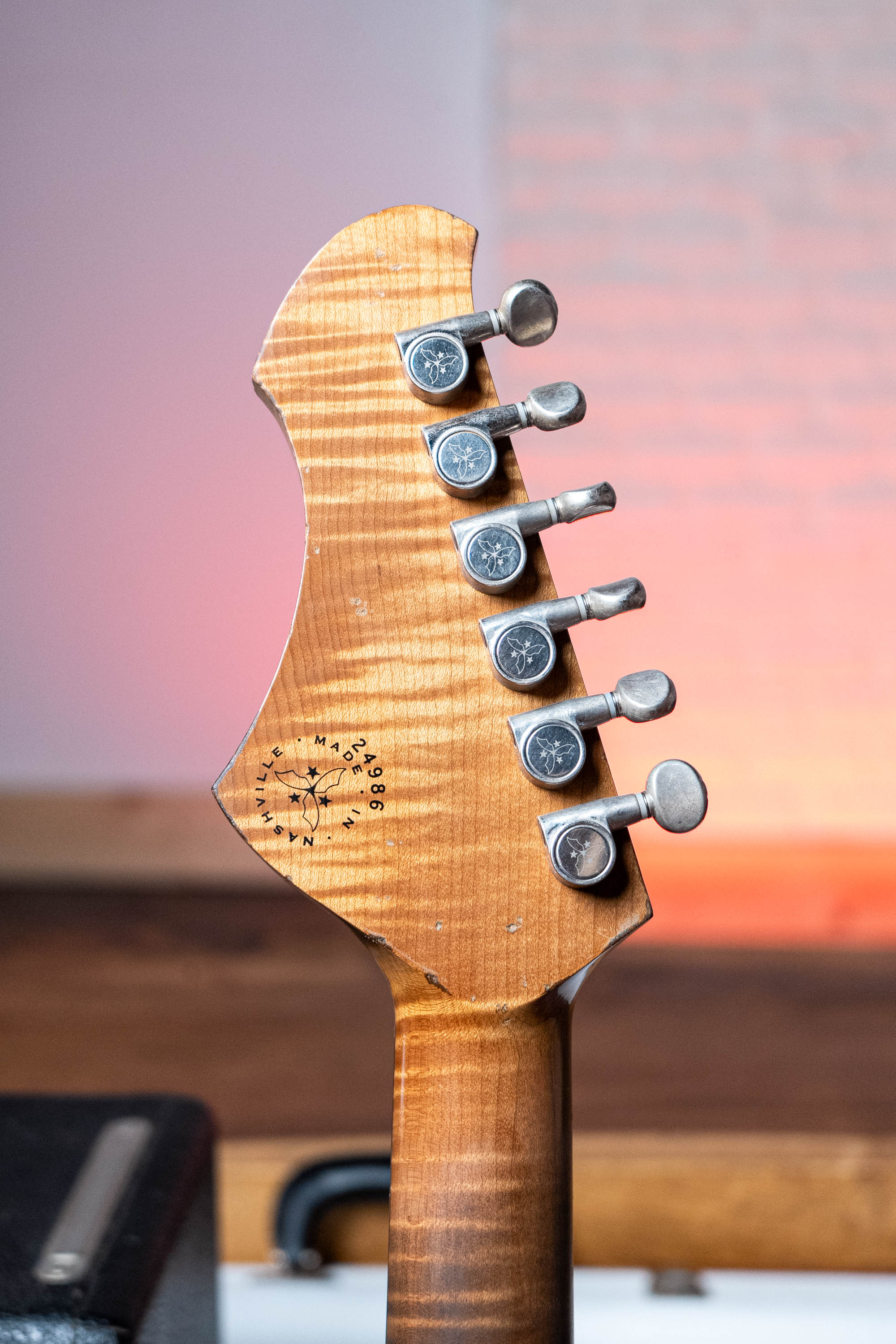 Novo Miris J in 3-Tone Burst - Image 6