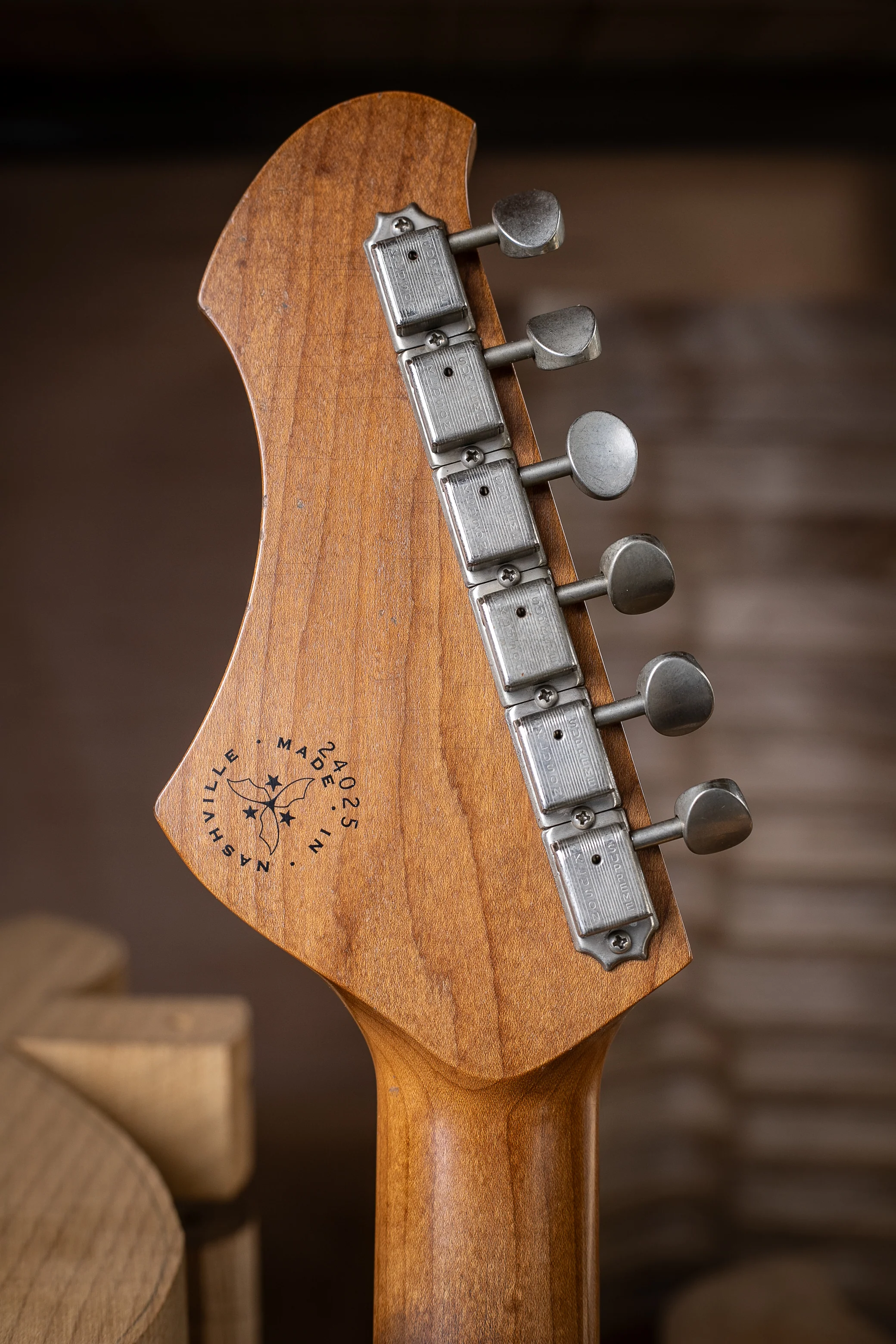 Novo Serus J Baritone in Vintage Cream - Image 7