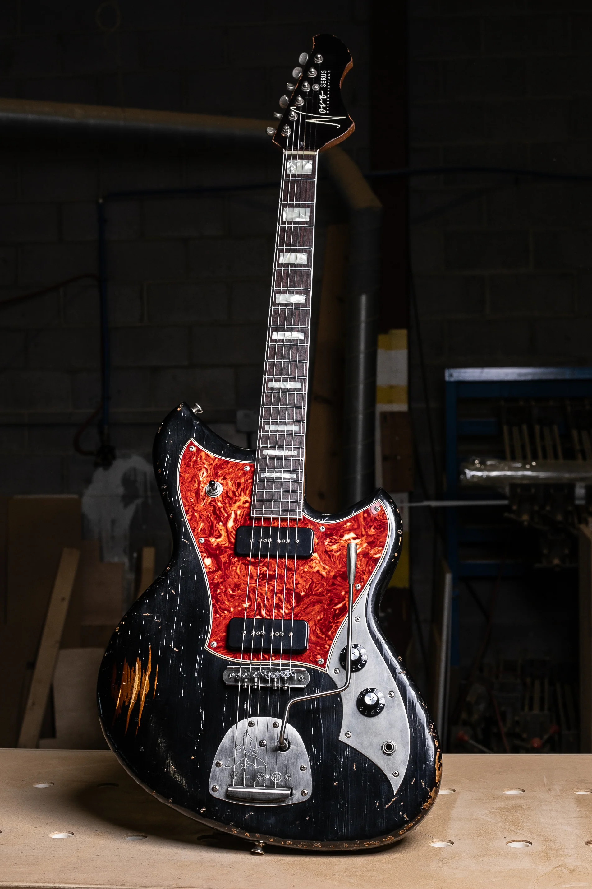 Novo Serus J in Bull Black over Amber Burst - Image 2
