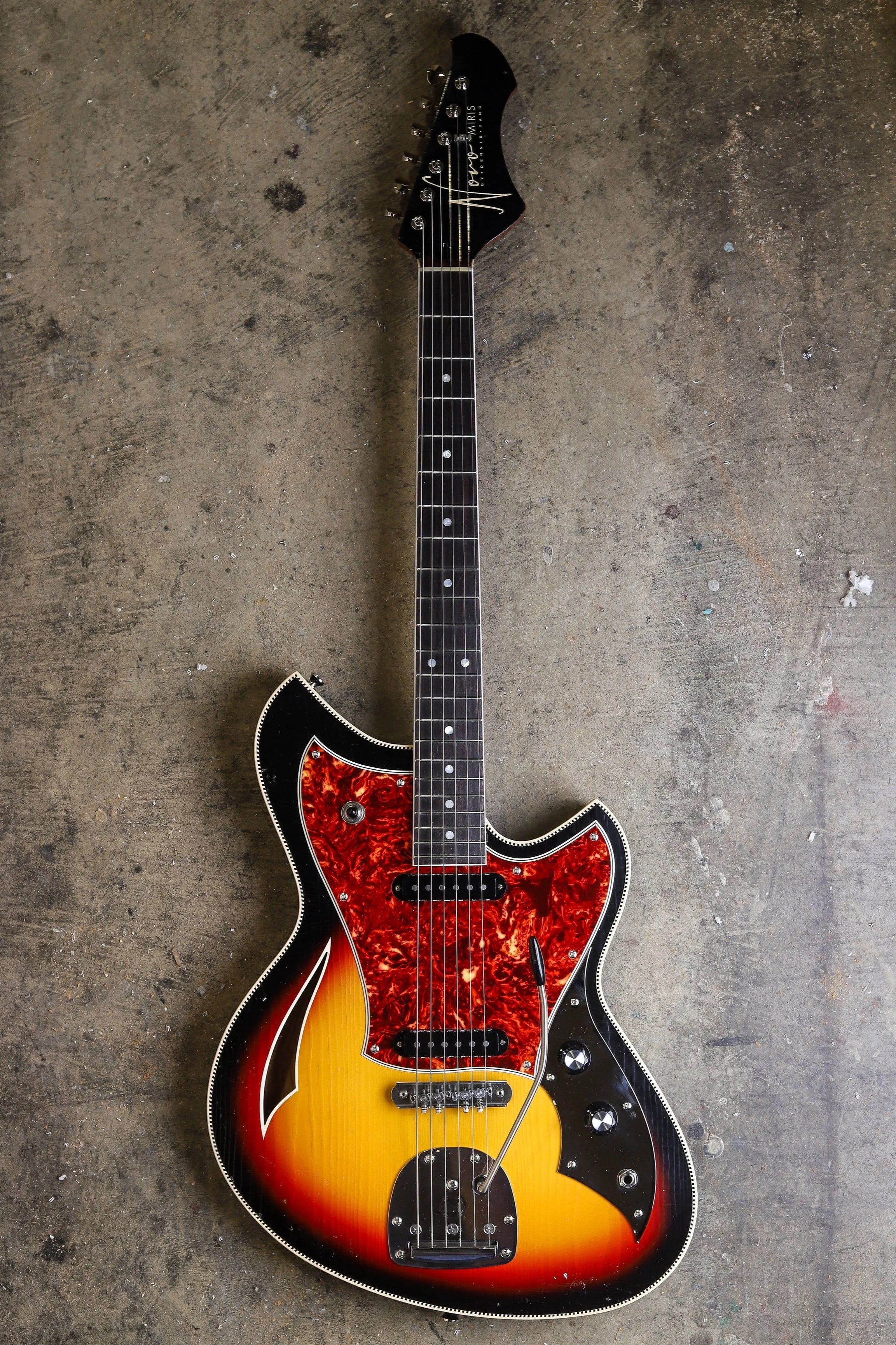 Signature MIRIS JG - '64 3-Tone Burst (4 of 7)