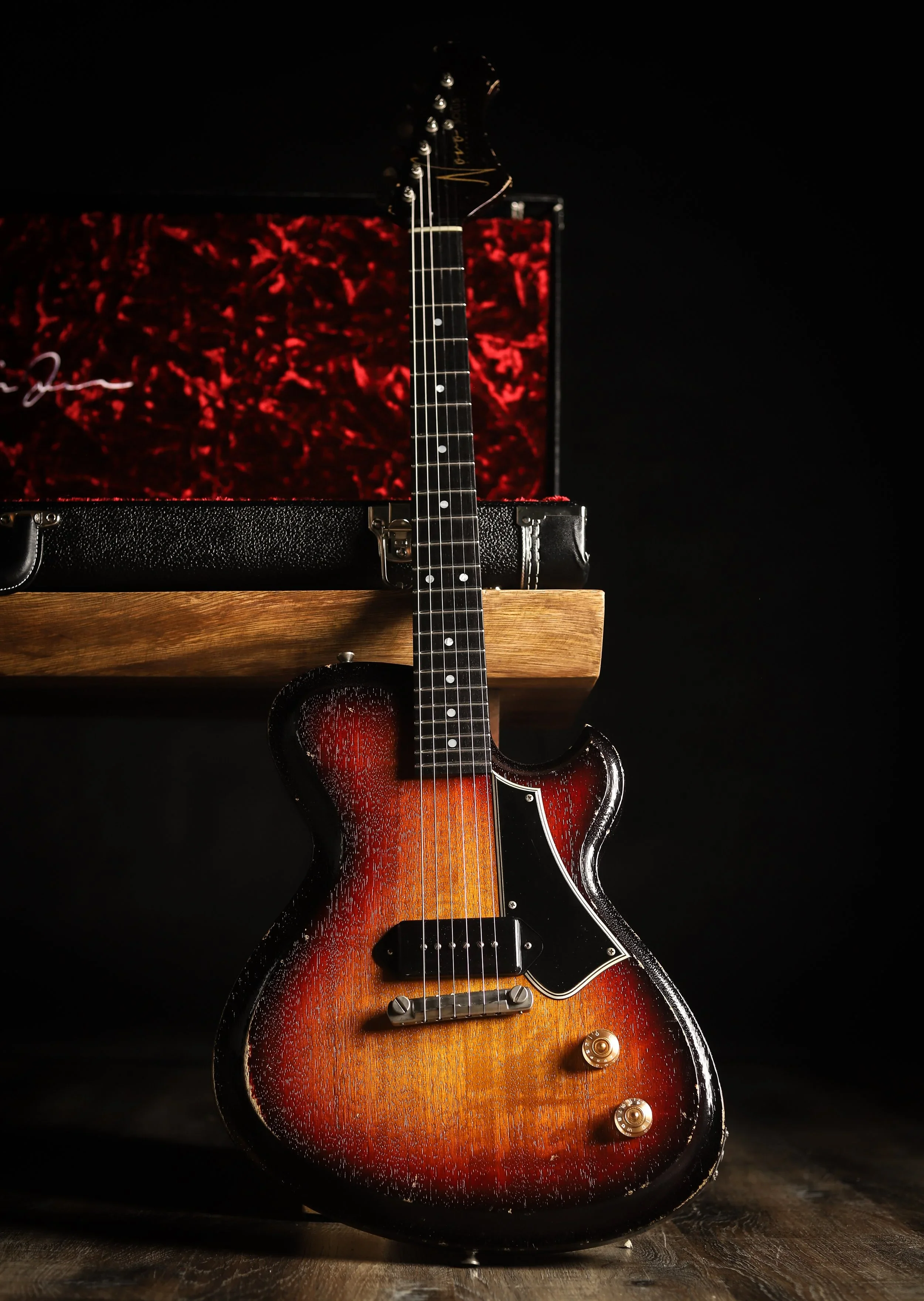 Signature SOLUS M1 - Dark Burst on Korina (3 of 5) - Image 2