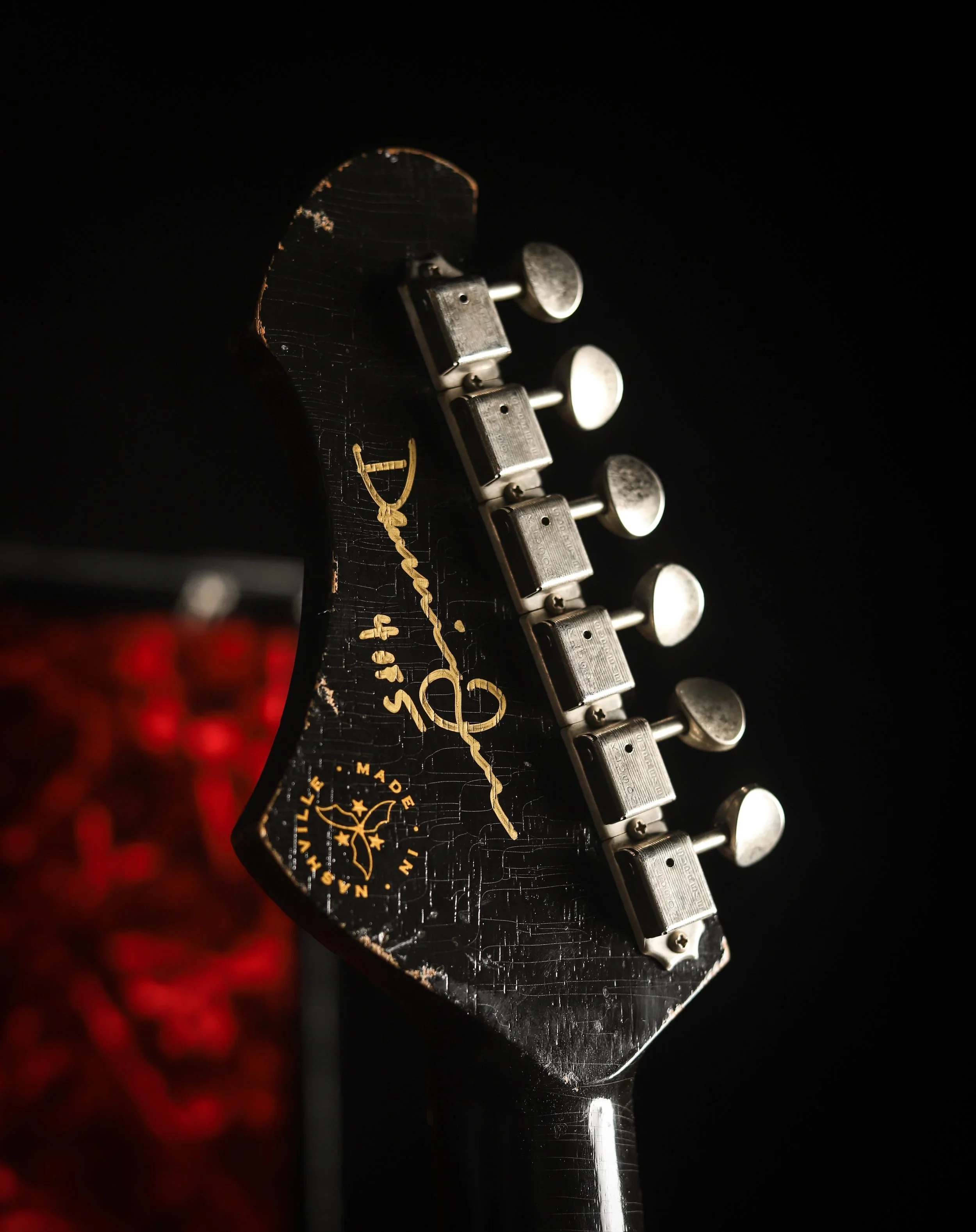 Signature SOLUS M1 - TV Burst on Mahogany (4 of 5) - Image 7