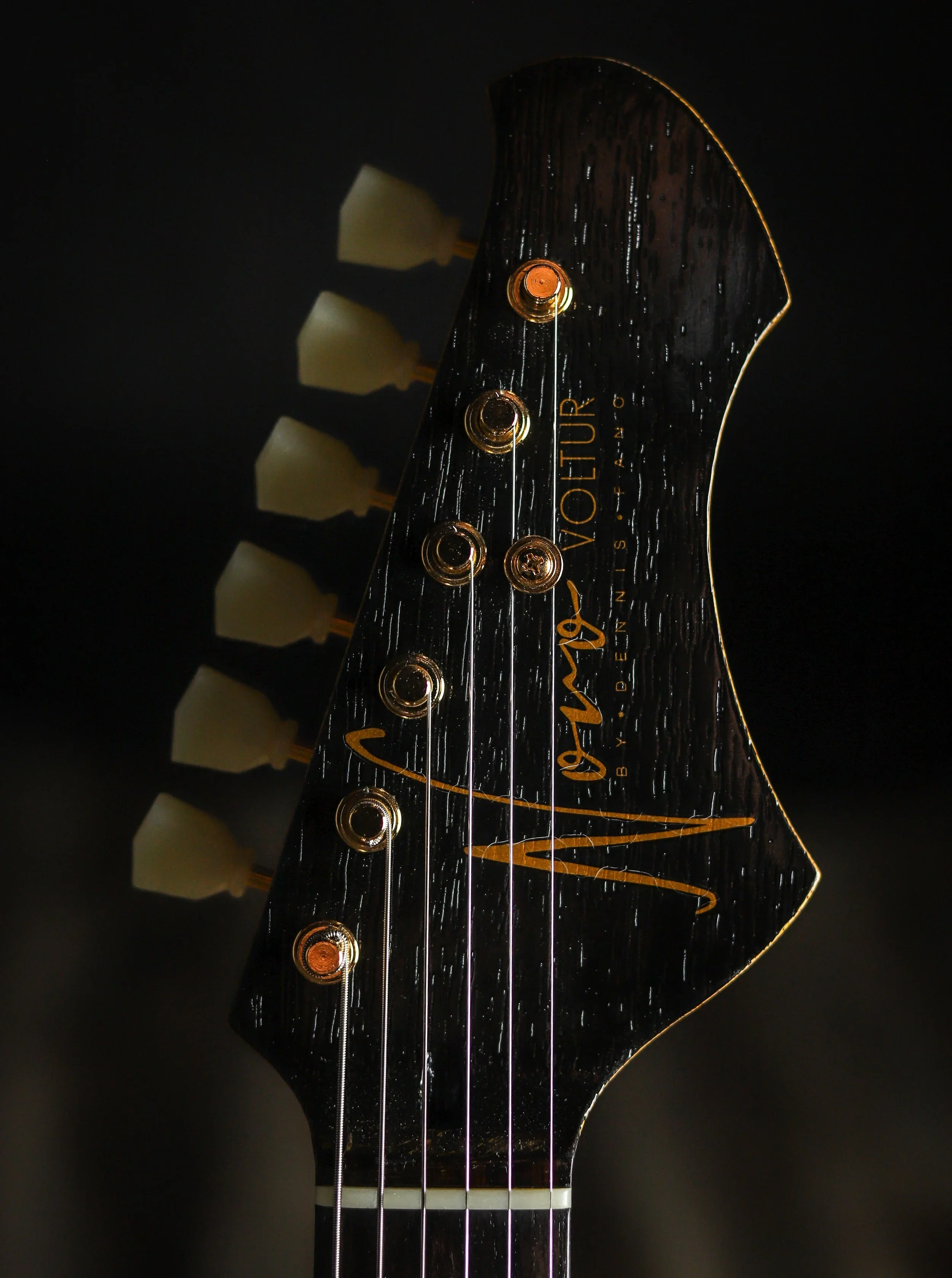 Signature VOLTUR DLX - Korina (2 of 6) - Image 5