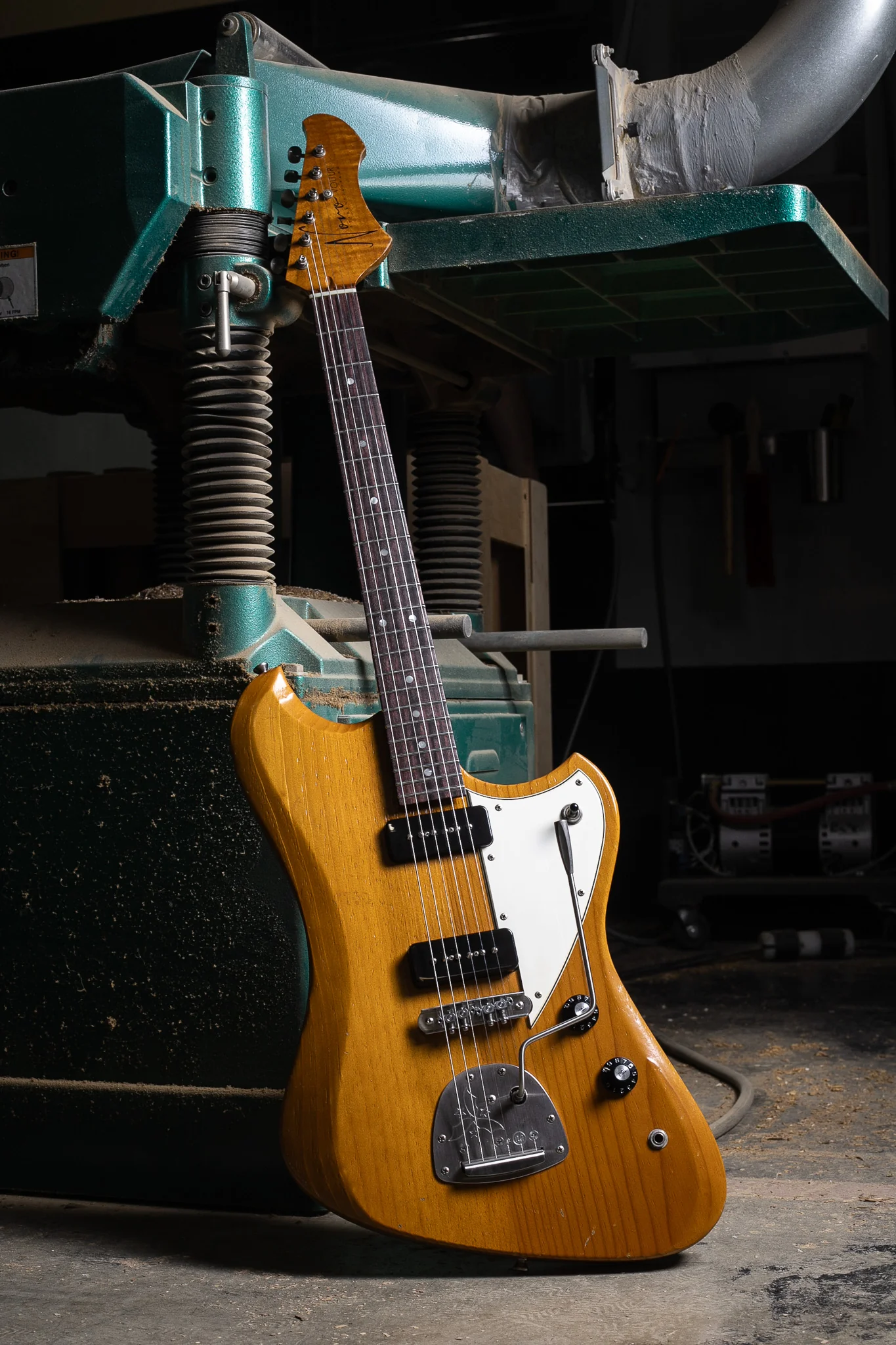 Novo Voltur J in Amber