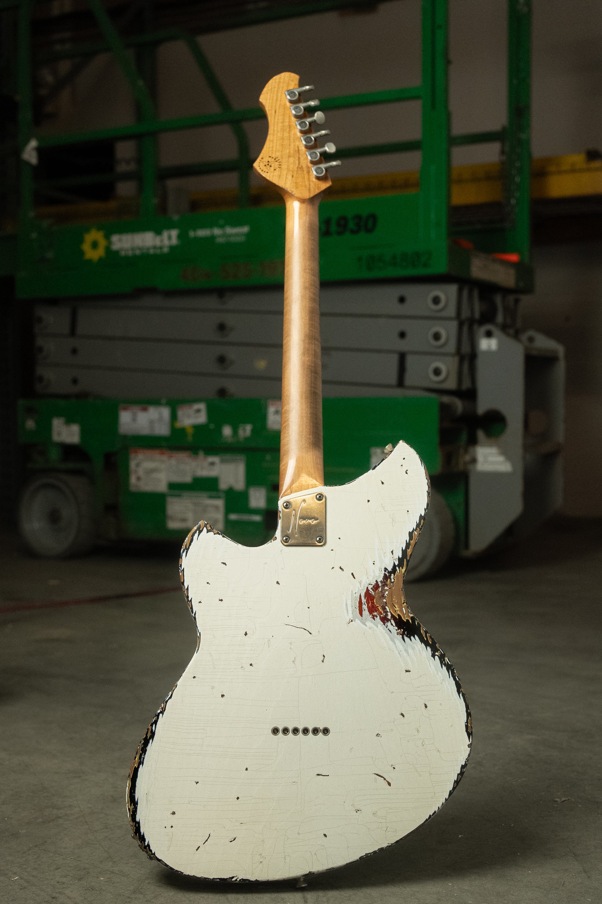 SERUS T - Olympic White over '64 3-Tone Burst | NAMM 26 - Image 6