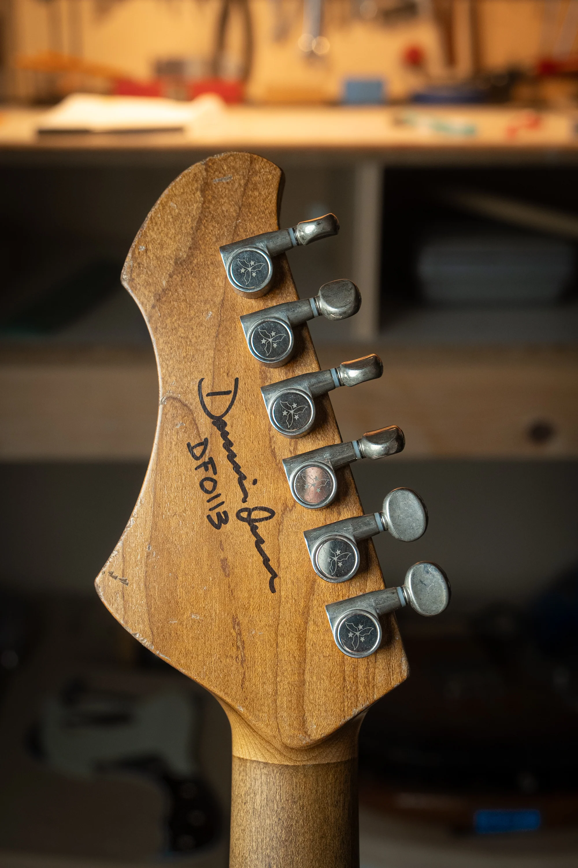 Signature IDRIS H1 - Red/Black/White Splatter | NAMM 26 - Image 10