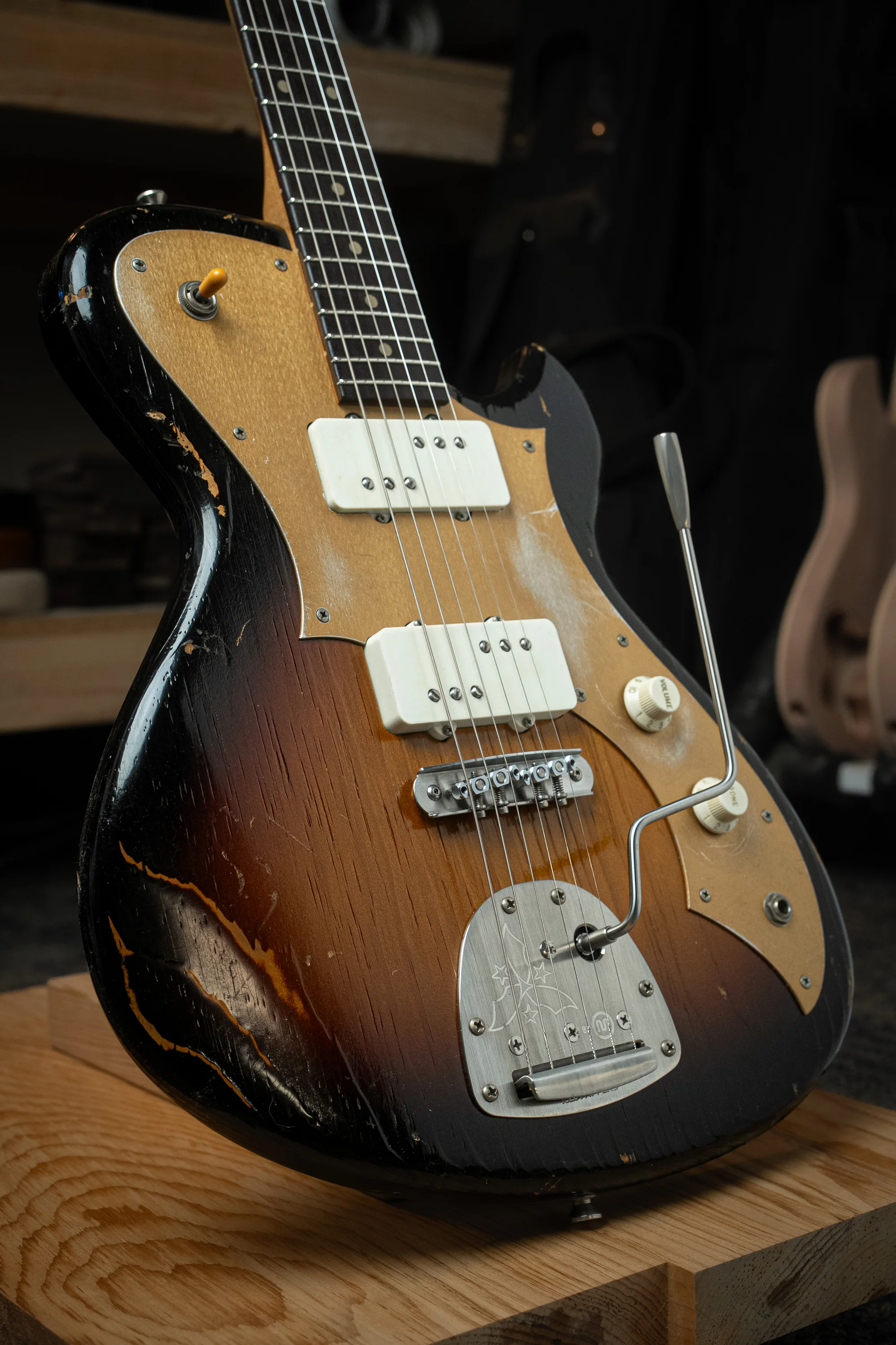 Signature SOLUS JM - Faded 3-Tone Burst | NAMM 26 - Image 2