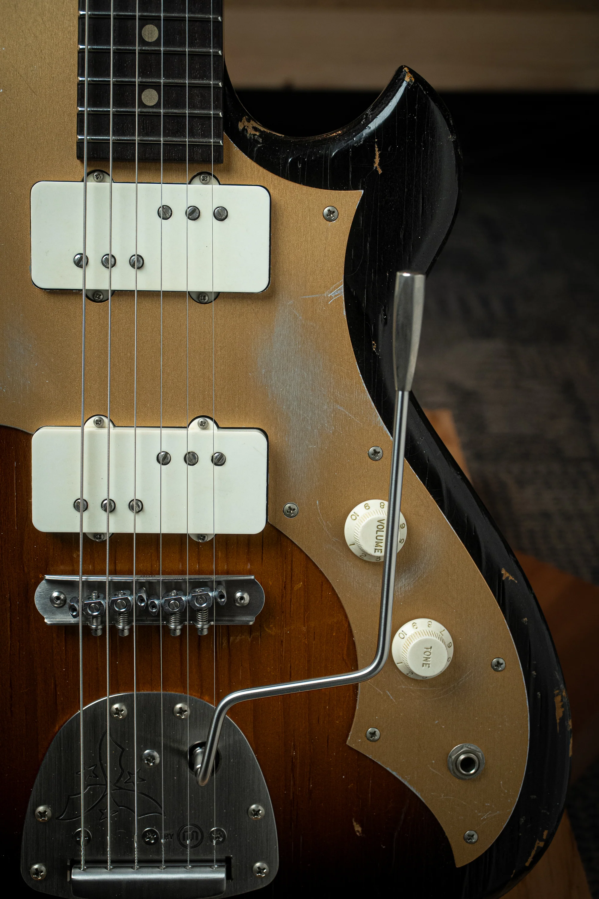 Signature SOLUS JM - Faded 3-Tone Burst | NAMM 26 - Image 4